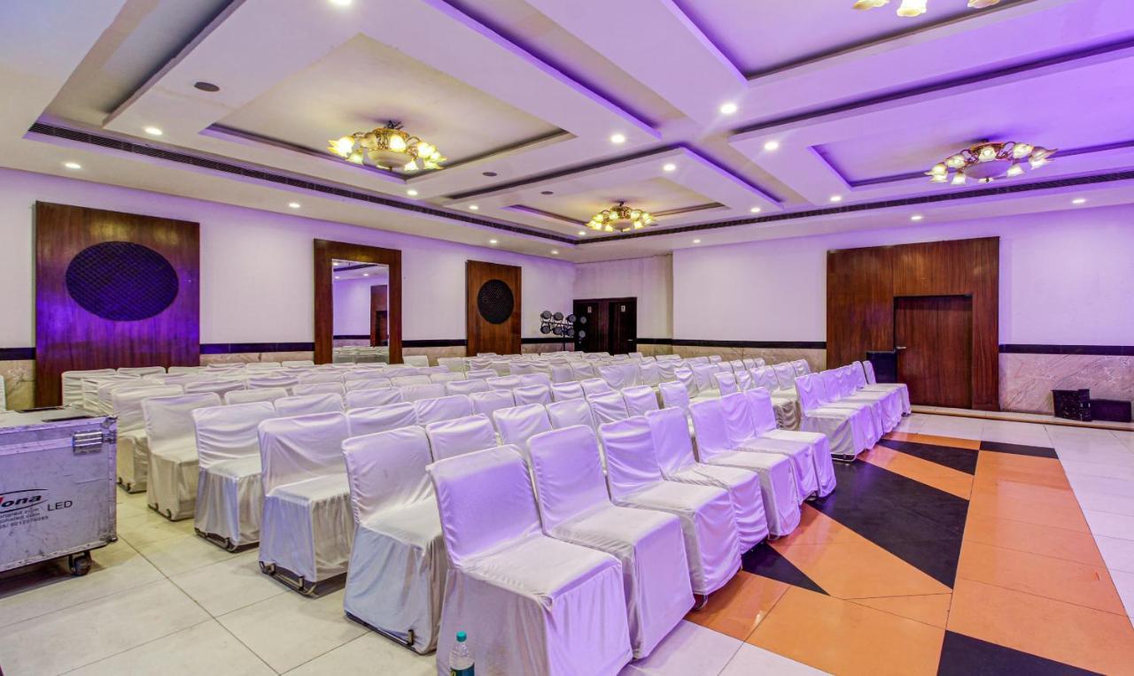Treebo Trend Wood Bridge Hotel Hyderabad Exterior photo